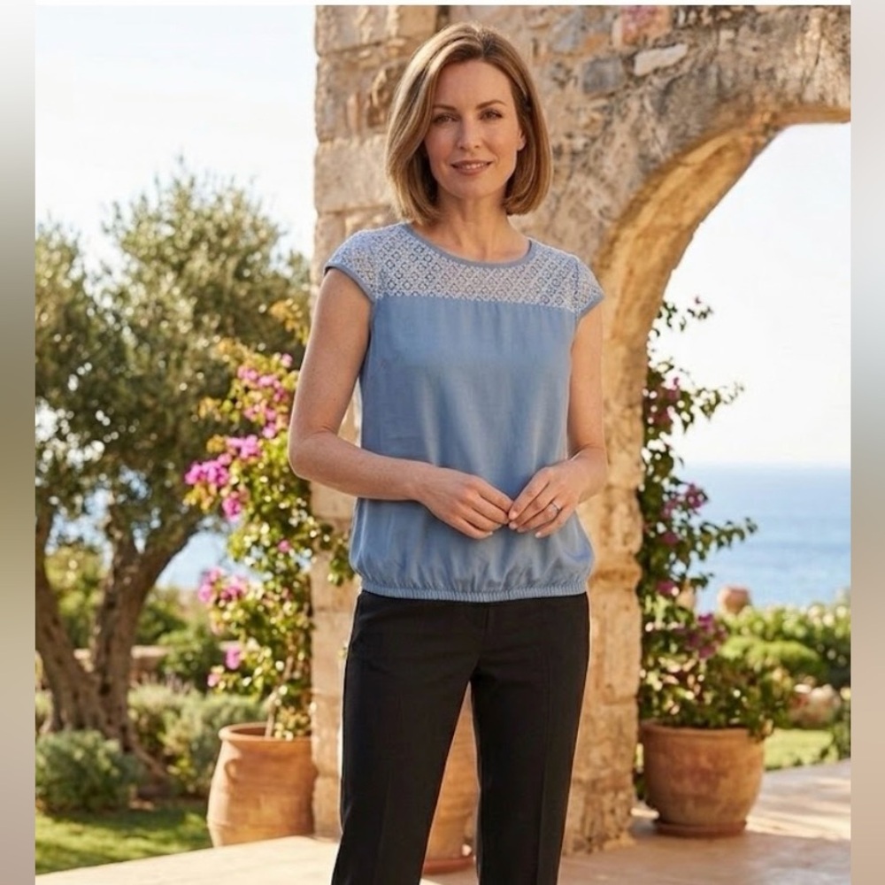 Woven Lace Yoke Cap-Sleeve Blouse - Blue